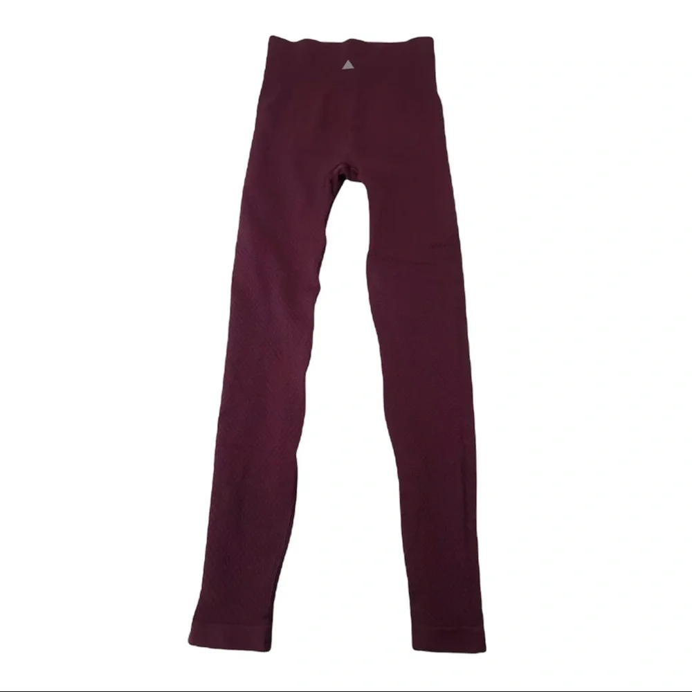 Balance Athletica Seamless Legging Amethyst Quartz Maroon Diamond Textur… - Picture 5 of 12